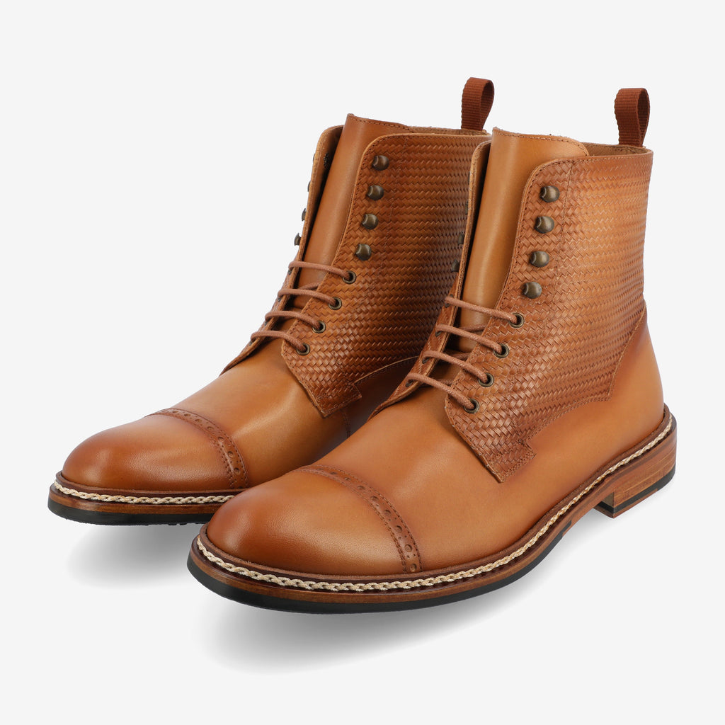 The Jones Boot in Honey (Last Chance, Final Sale)