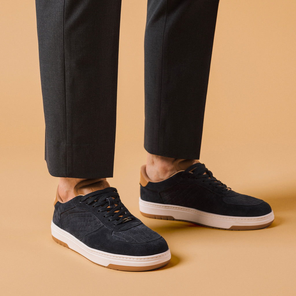 The Rapido Low-top Sneaker in Navy