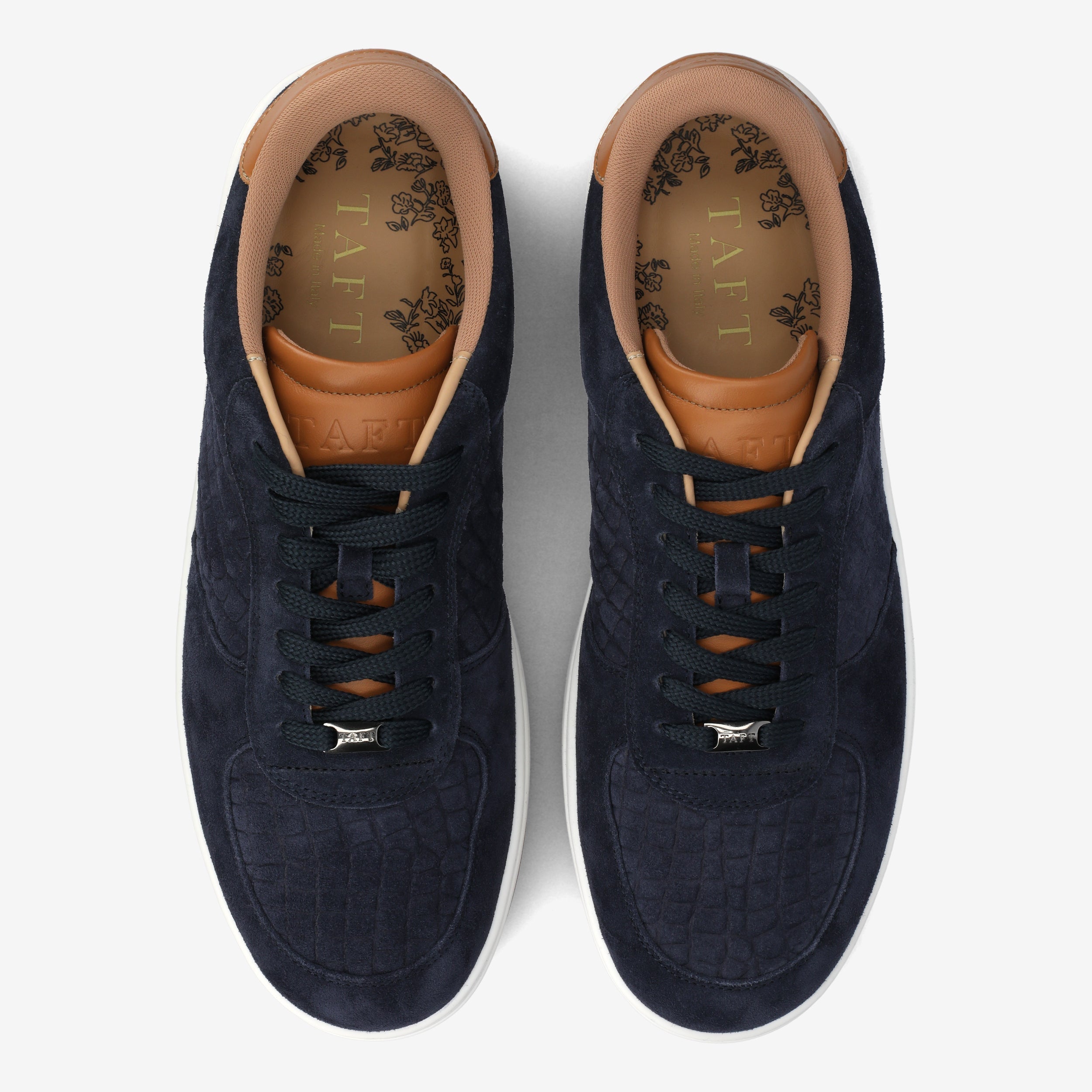 The Rapido Low-top Sneaker in Navy