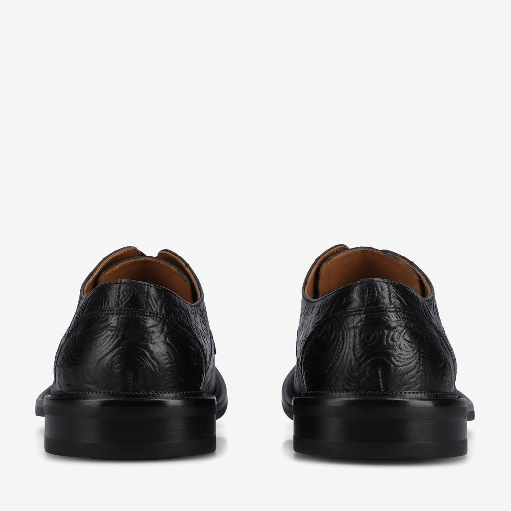 The Rome Shoe in Noir Viejo