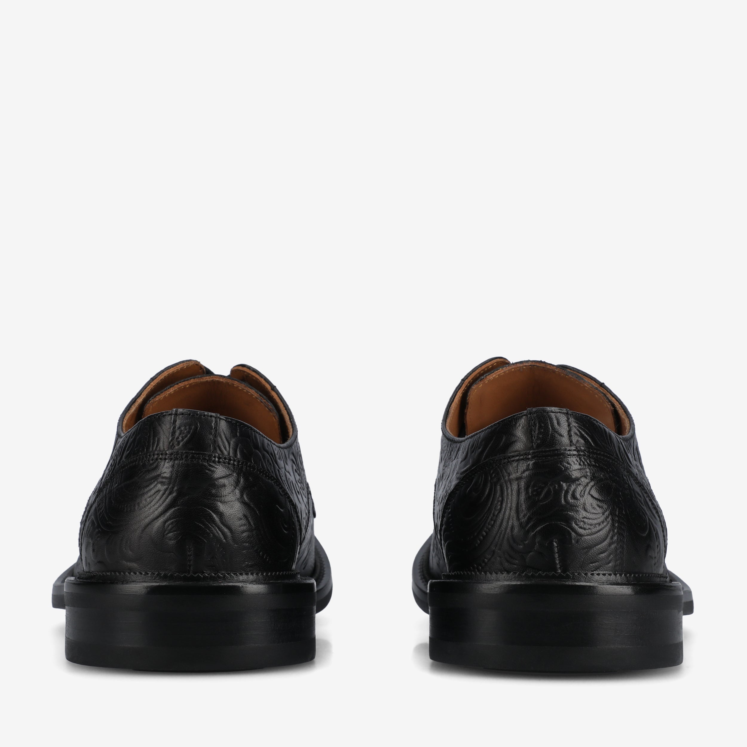 The Rome Shoe in Noir Viejo